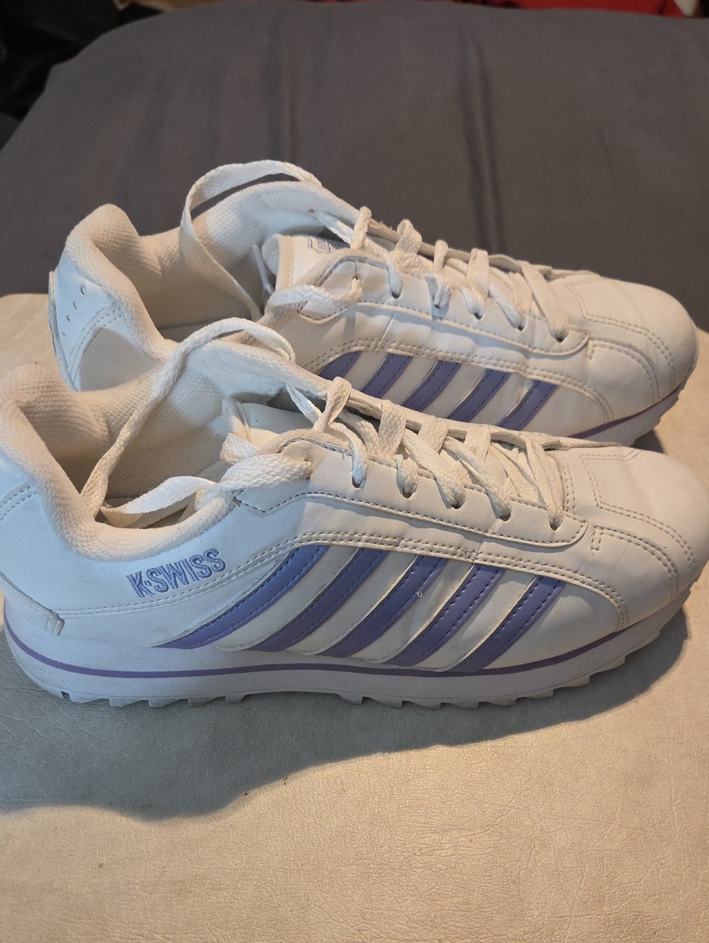 K-Swiss White Sneakers with Lavender Stripes Size 9